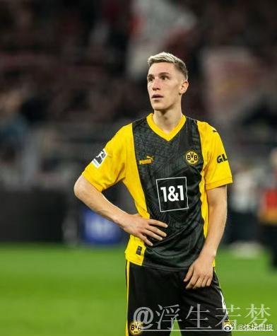 施洛特贝克获多特4500万欧新标价,续约年薪高达1400万欧。 施洛特贝克获多特4500万欧新标价,续约年薪高达1400万欧。